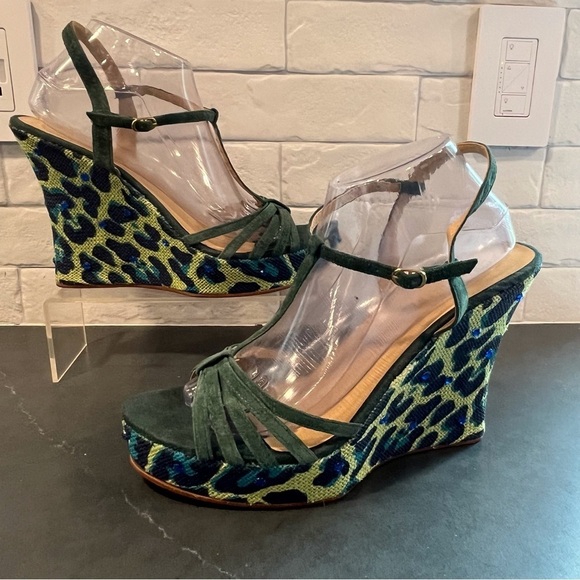 Colin Stuart sz 11 green suede leopard print platform wedge sandals - Picture 13 of 16